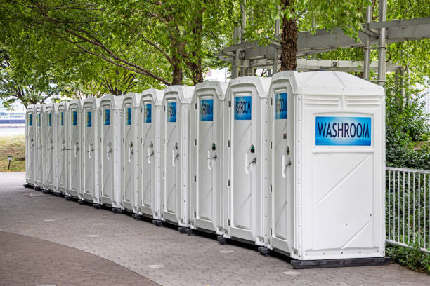 Best Luxury portable toilet rental  in Cascades, VA